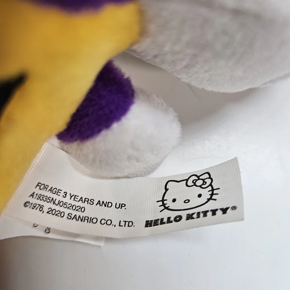 Sanrio Hello Kitty Pumpkin Halloween CVS 2020 Exclusive Plush Toy Purple Bow - Picture 4 of 4